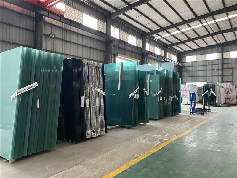 防火中空玻璃价格 中建成防火玻璃品质赢市场