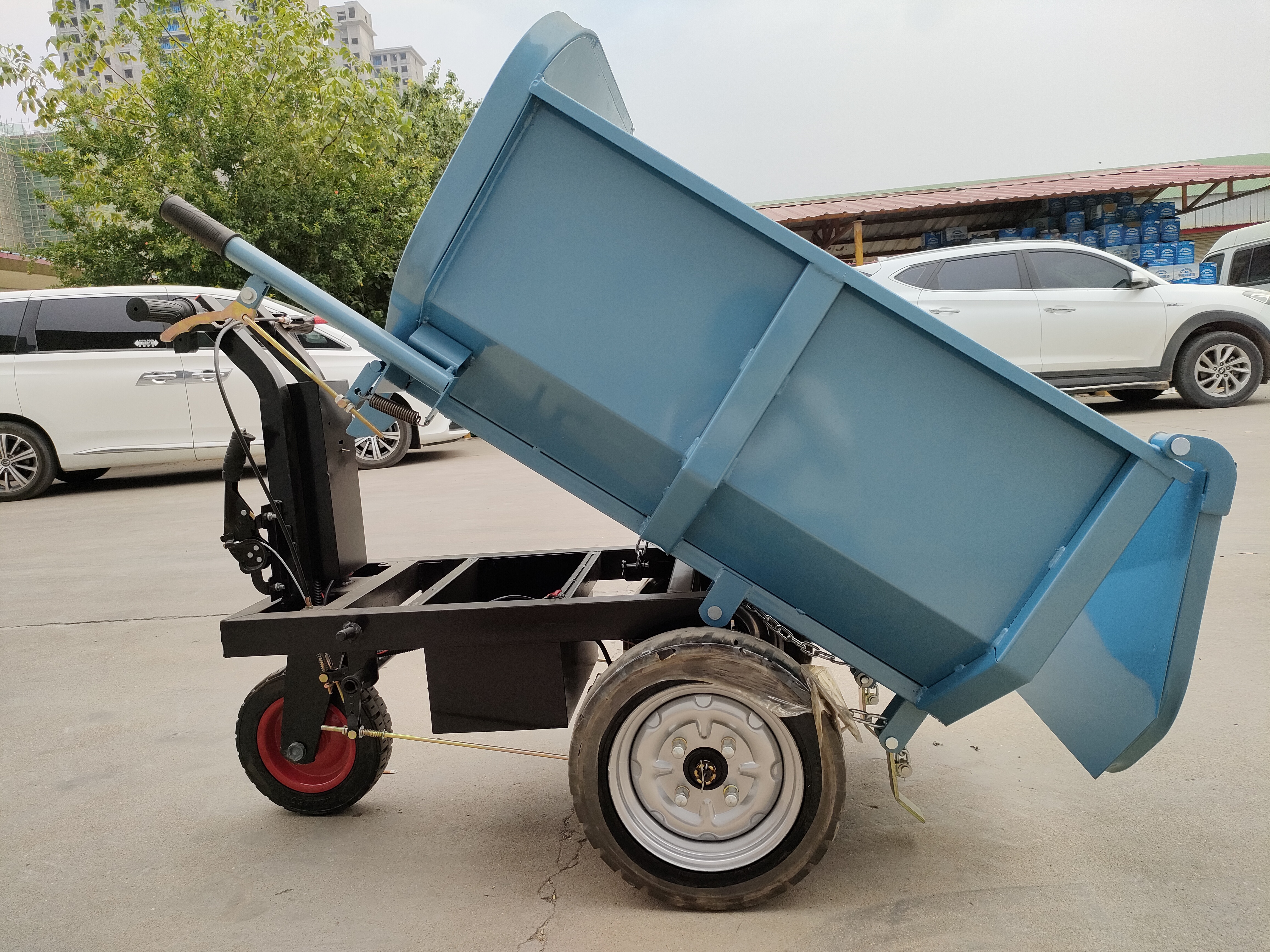 坐骑电动灰斗车 建筑工具车 工程灰斗车 全国销售