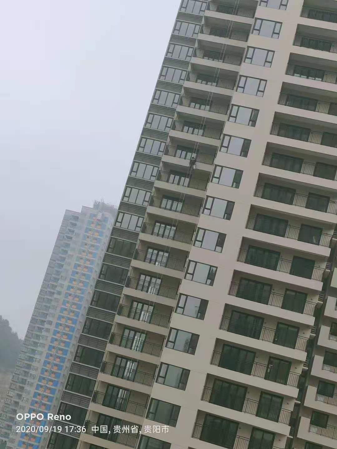 贵阳玻璃幕墙清洗