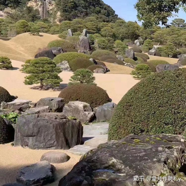 万吨黑山石产地批发，黑山石假山工程，日式景观石，黑山石价格，黑曜石