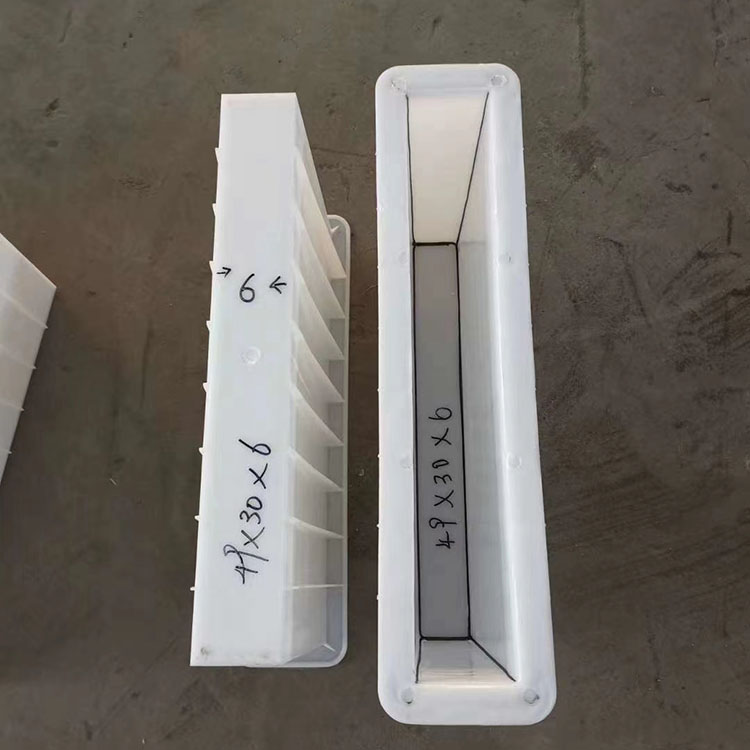 高速护坡模具价格 实心护坡模具 箱式生态护坡模具 科畅模具