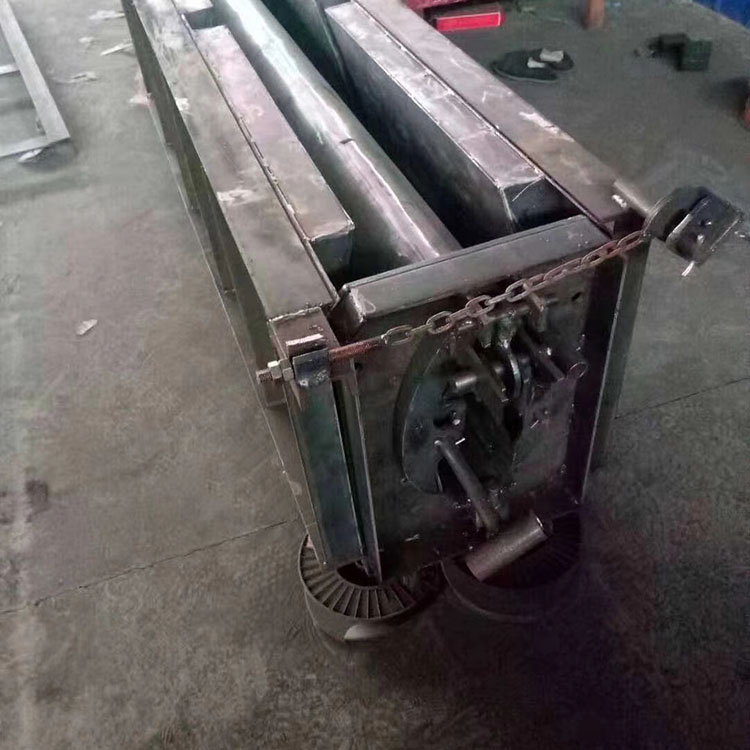 排水渠钢模具 流水渠模具  造价低 水泥流水槽模具厂家