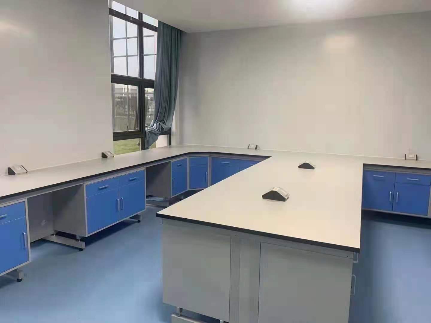 长春奥特 钢木操作台 工厂车间检测台 规格齐全 持久耐用 生产厂家