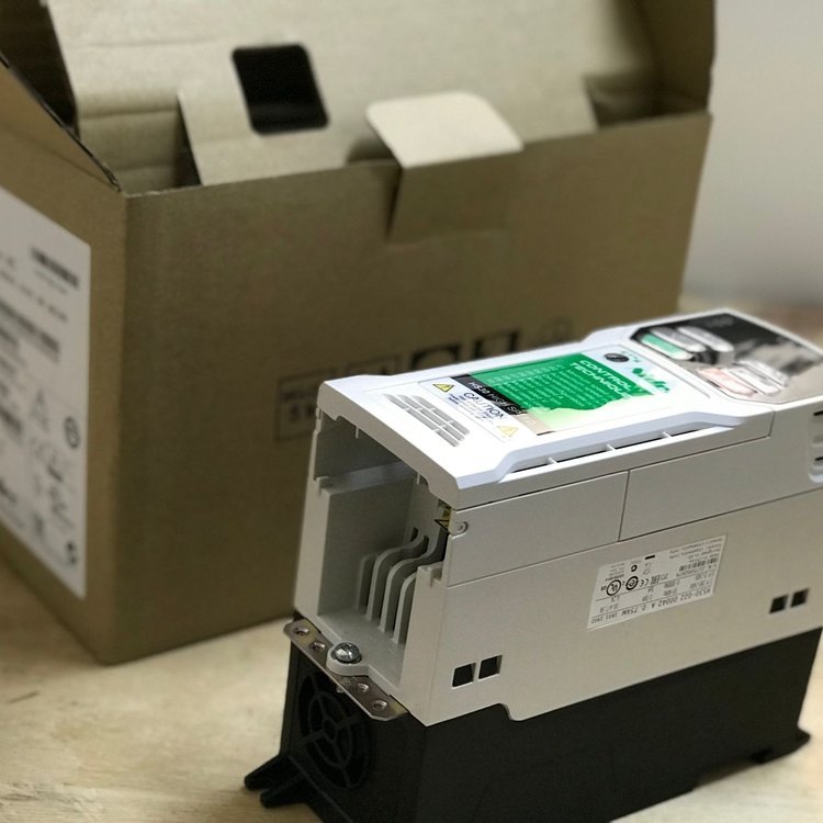 尼得科CT高频驱动器HS30-02400032A重载1.1KW