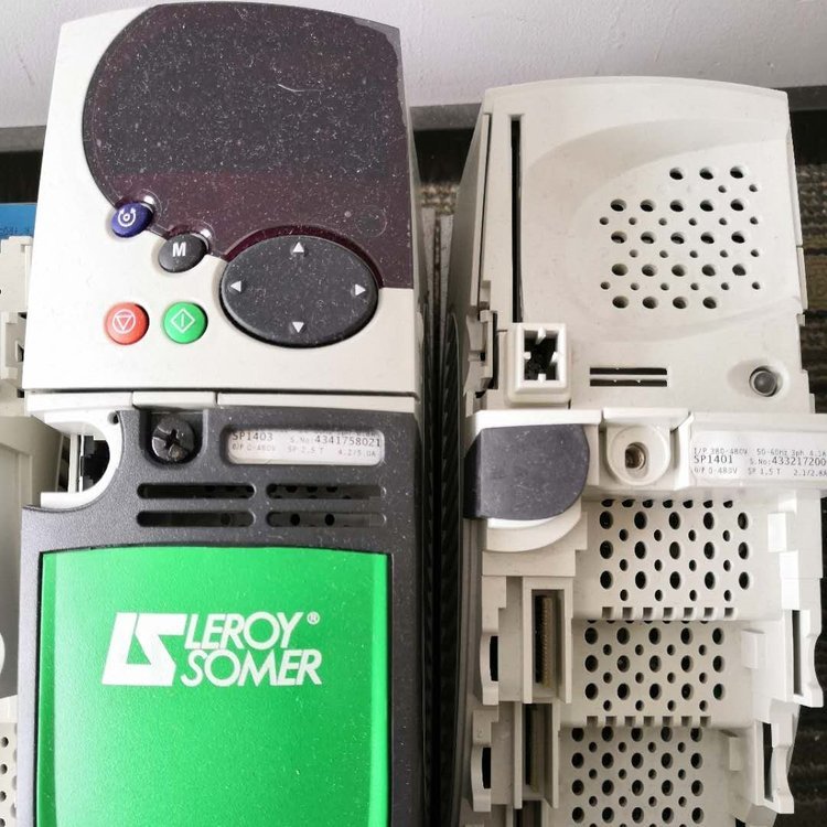 尼得科CT变频器纺织印刷通用Unidrive SP1401可维修