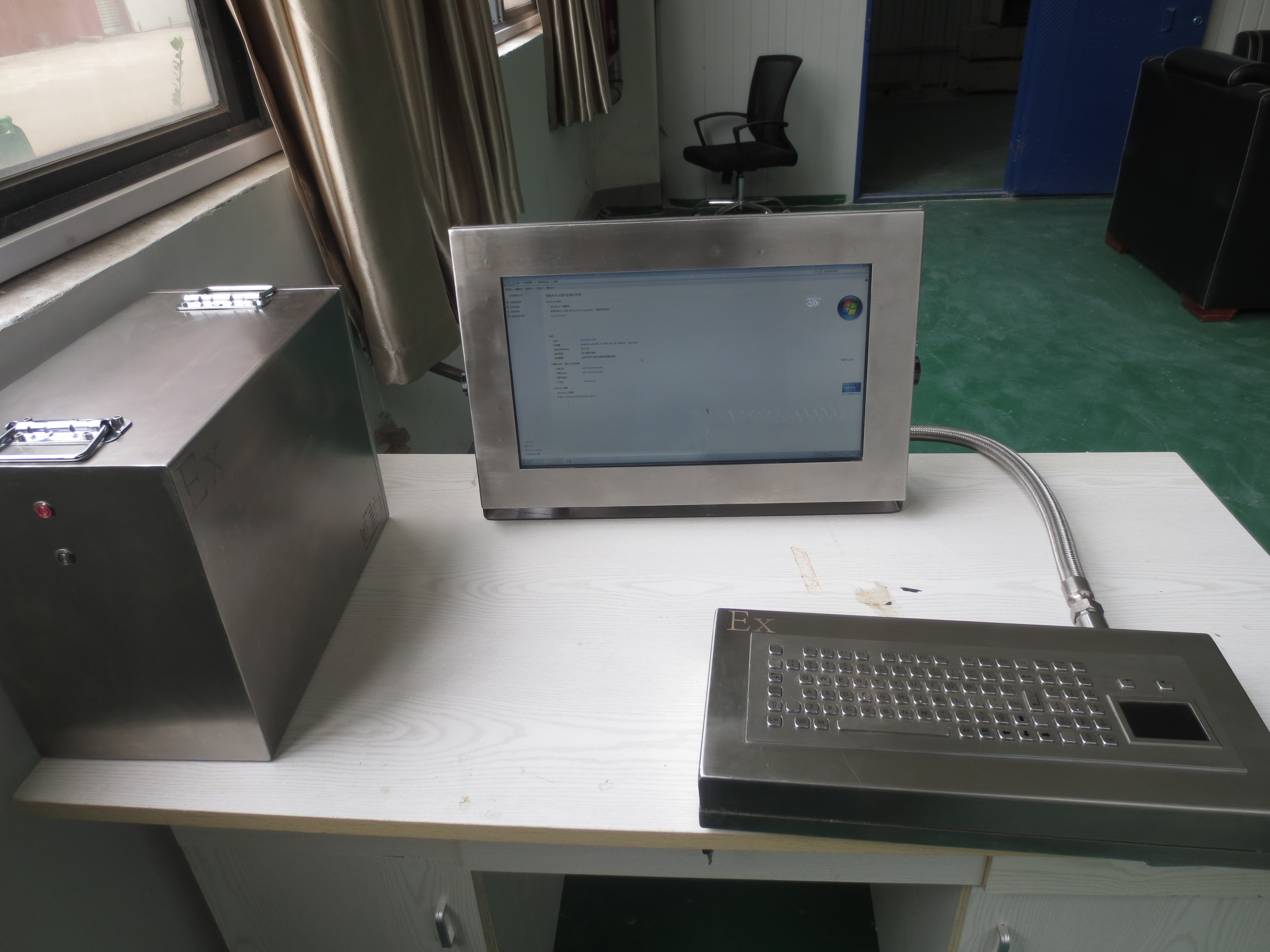 Explosion proof operating computer workbench Linux integrated industrial control computer for coal mine explosion-proof computer