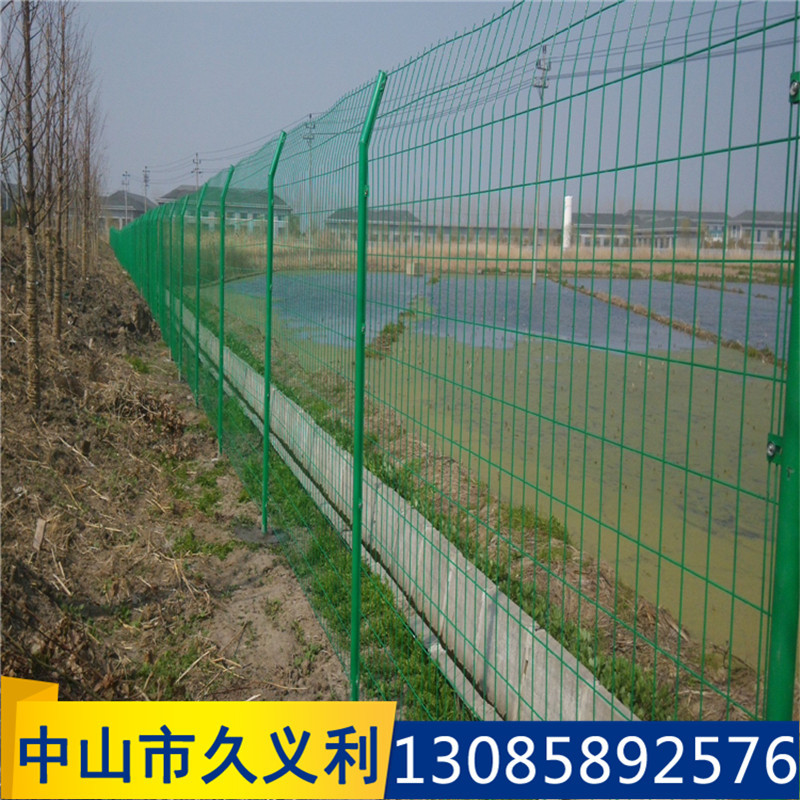 厂家供应护栏网隔离网道路围栏网大量现货 护栏网高质量