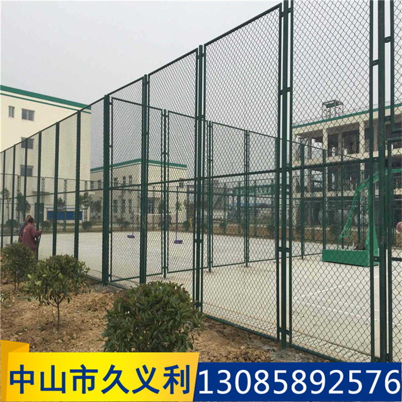 厂家篮球场护栏足球场护栏体育场护栏供应 篮球场护栏网定制