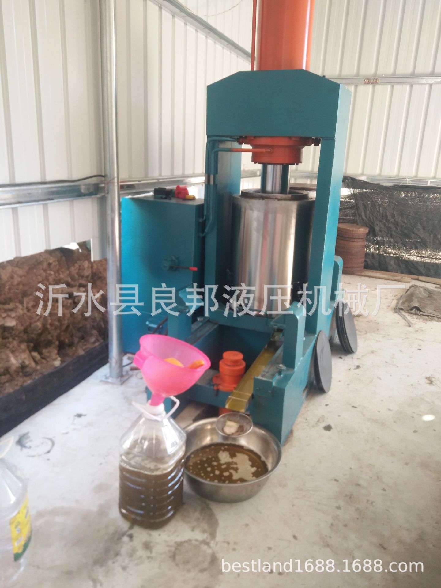 供应良邦牌来料加工型6yy系列液压茶籽榨油机