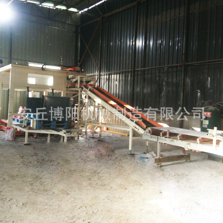 碳铵自动码垛机   尿素包装码垛机   复合肥自动码设备 非标定制