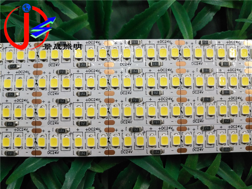 12V/24V LED灯带 单排240灯/m2835软灯条 LED灯带2835贴片加工