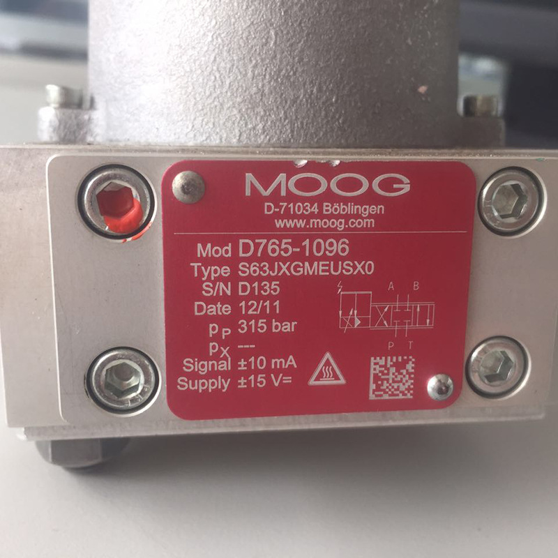 MOOG 伺服阀 不锈钢直通式流量控制高压液压阀