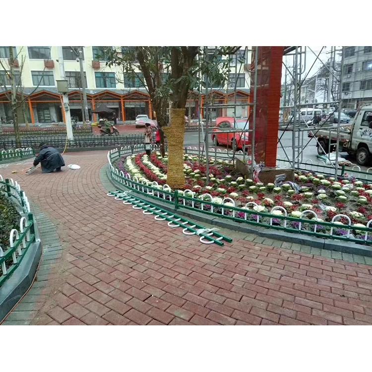 云滴供应PVC防护栏 草坪隔离栏订制  公园草坪护栏批发