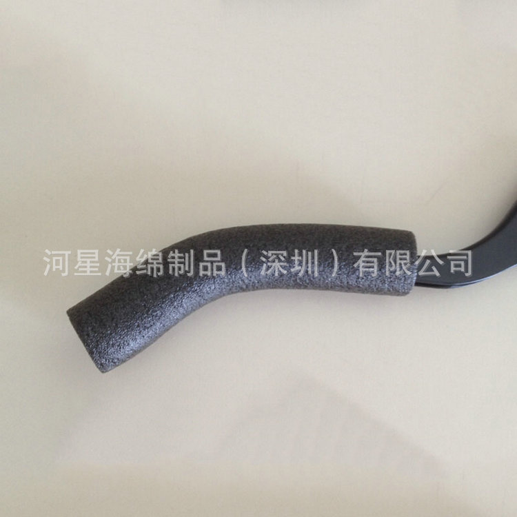 厂家供应  防火PU衣架海绵  圆边封口衣架绵 衣架泡棉管