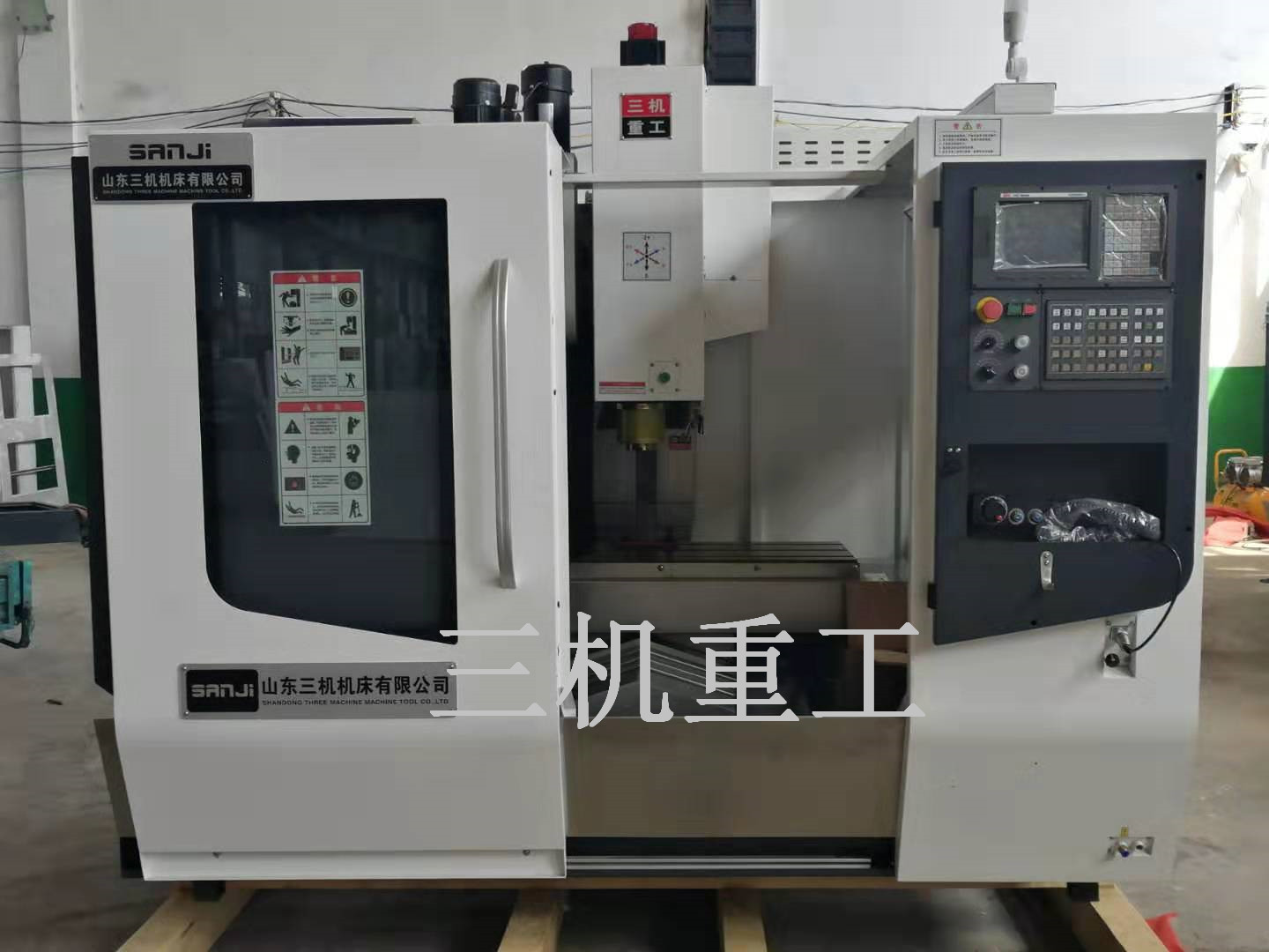 经济型现货 立式加工中心VMC640 数控加工中心