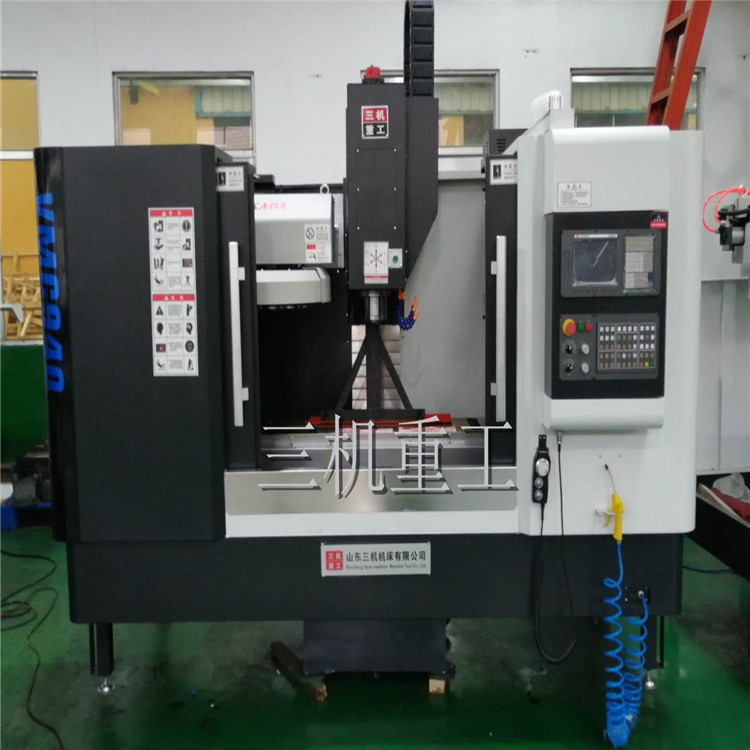 经济型 精密数控加工中心VMC940加工中心 立式三轴硬轨 数控铣床