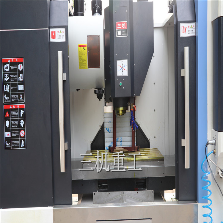 金属加工 数控加工中心VMC855汽车零部件加工专用 五轴联动