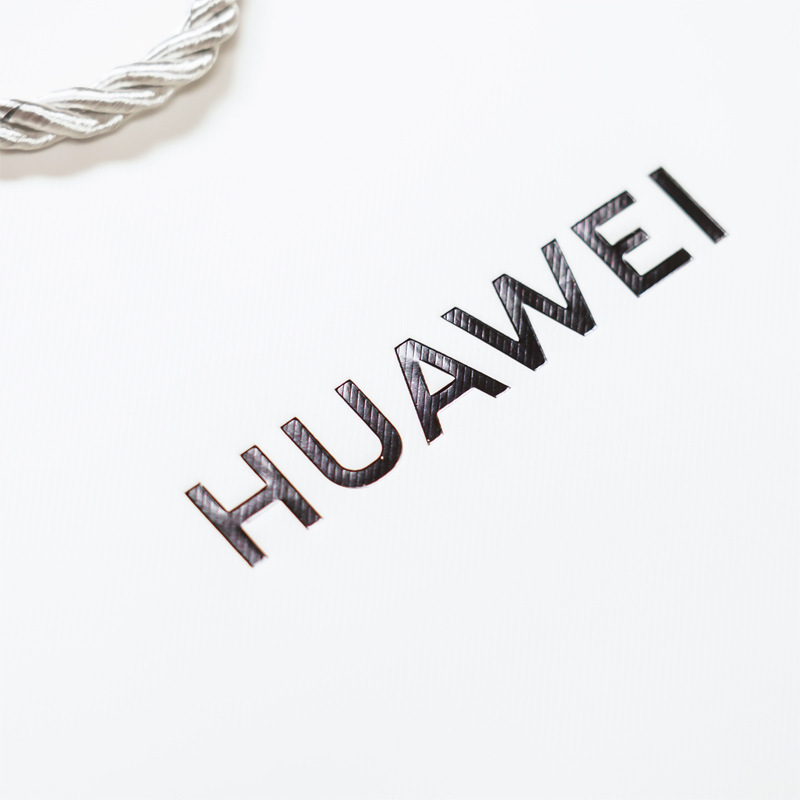 深圳厂家 定制烫金手提纸袋 纸盒包装礼品盒免费设计加印logo现货