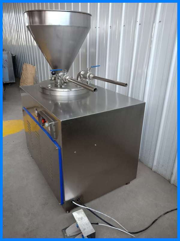 供应 30型液压灌肠机 川味腊肠火腿肠加工成套设备 灌肠机价格