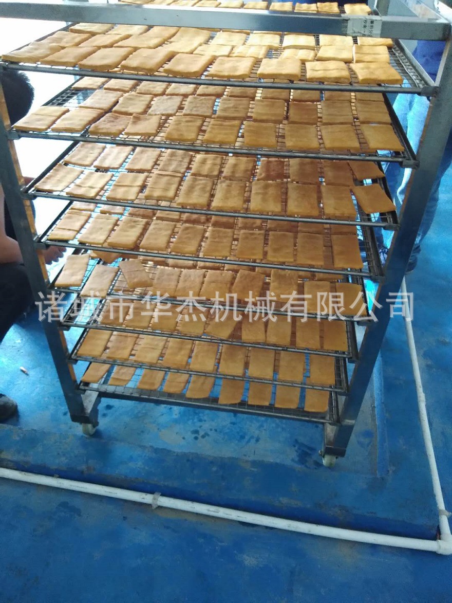 供应湖北150型不锈钢豆干烟熏机   烟熏豆腐干机器   豆腐干烤箱