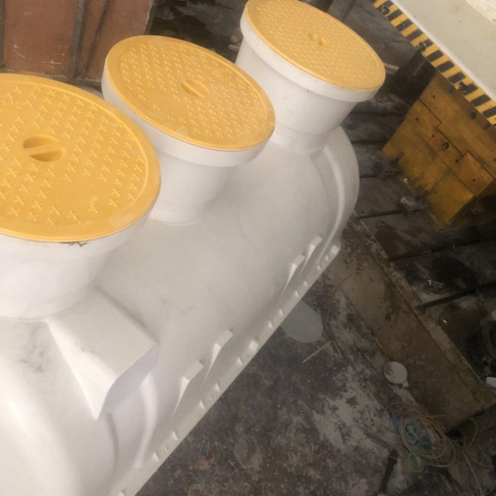 定制生产玻璃钢模压化粪池品质保证耐磨抗老化厂家直销价格优惠