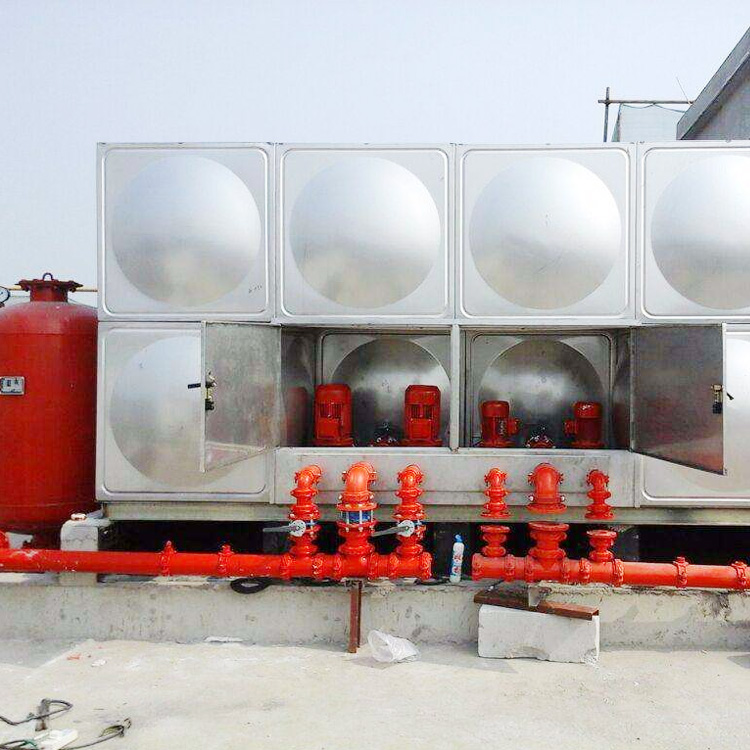 阜阳不锈钢保温水箱  保温水箱价格   厂家批发