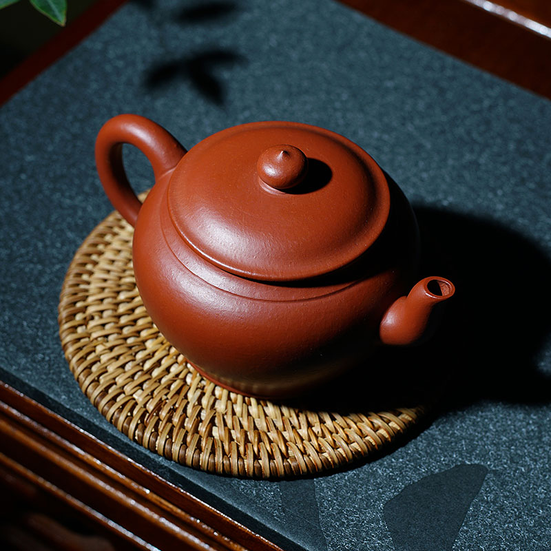 宜兴紫砂壶黄玲超 朱泥 手工莲子 BB9003