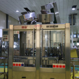 青州玻璃水灌装生产线  液体肥料灌装机  自动液体灌装生产线