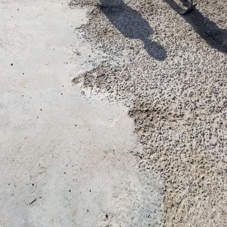 厂家批发路面起砂修补混凝土路面起皮修复水泥地面起砂处理