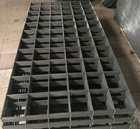 信宣市篮球机铁丝网片货架铁丝网装饰网<em>服装</em>白色挂网片