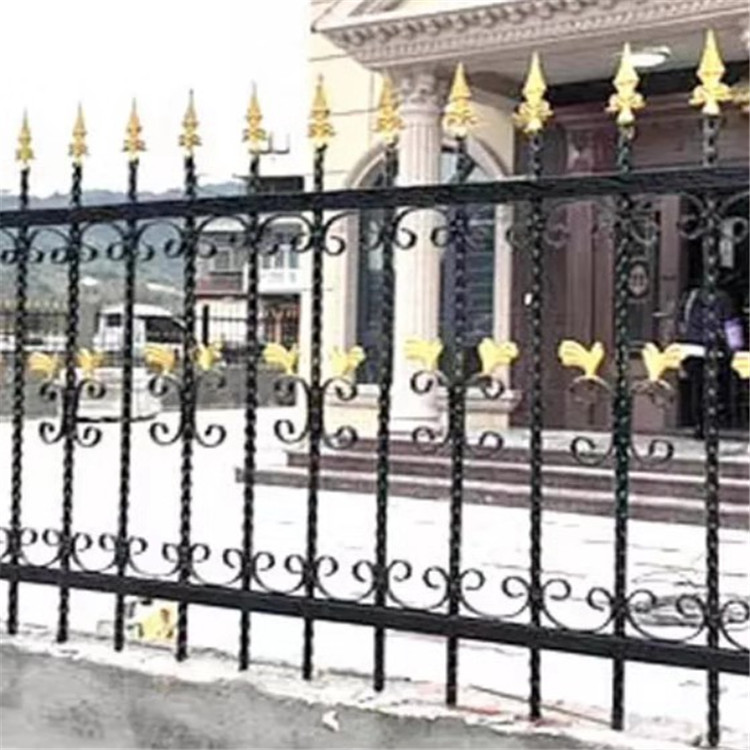 铁艺护栏-小区围墙护栏-别墅围墙铁艺护栏-铁艺隔离围墙护栏-阳台护栏-工地防护栏