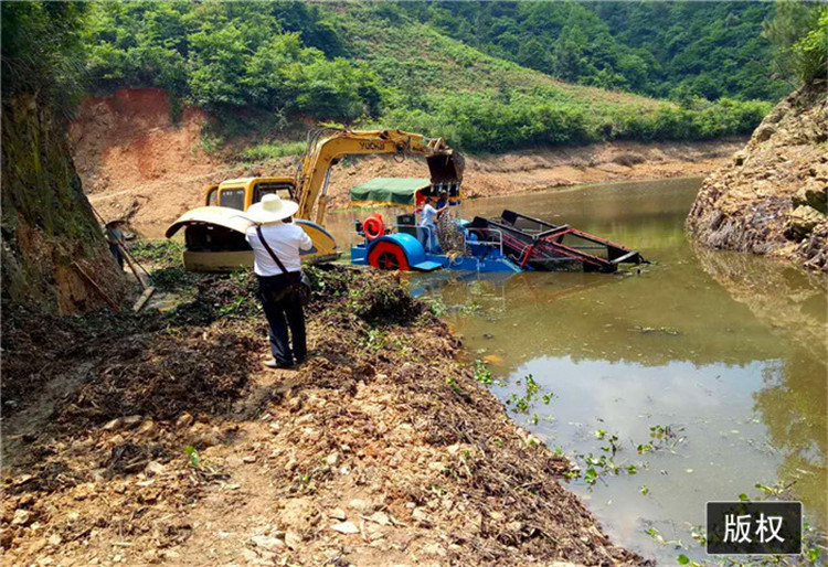 保洁船安装 湖泊保洁船 水陆两用割草船