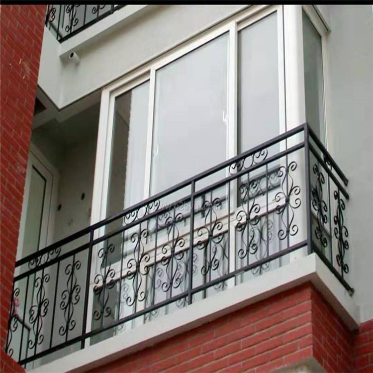 铸铁护栏-小区护栏-市政防护栏-道路隔离栏-阳台护栏-室内护栏-楼梯扶手防护栏