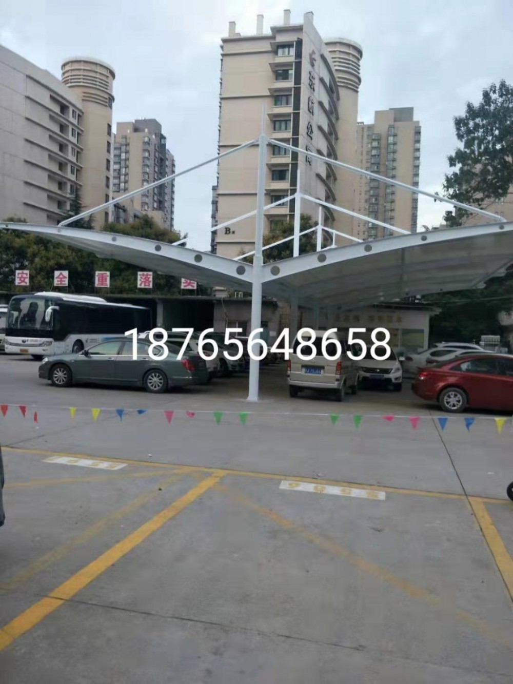 汽车遮阳遮雨蓬 汽车棚 停车棚 膜结构车棚 膜结构停车棚 小区自行车棚