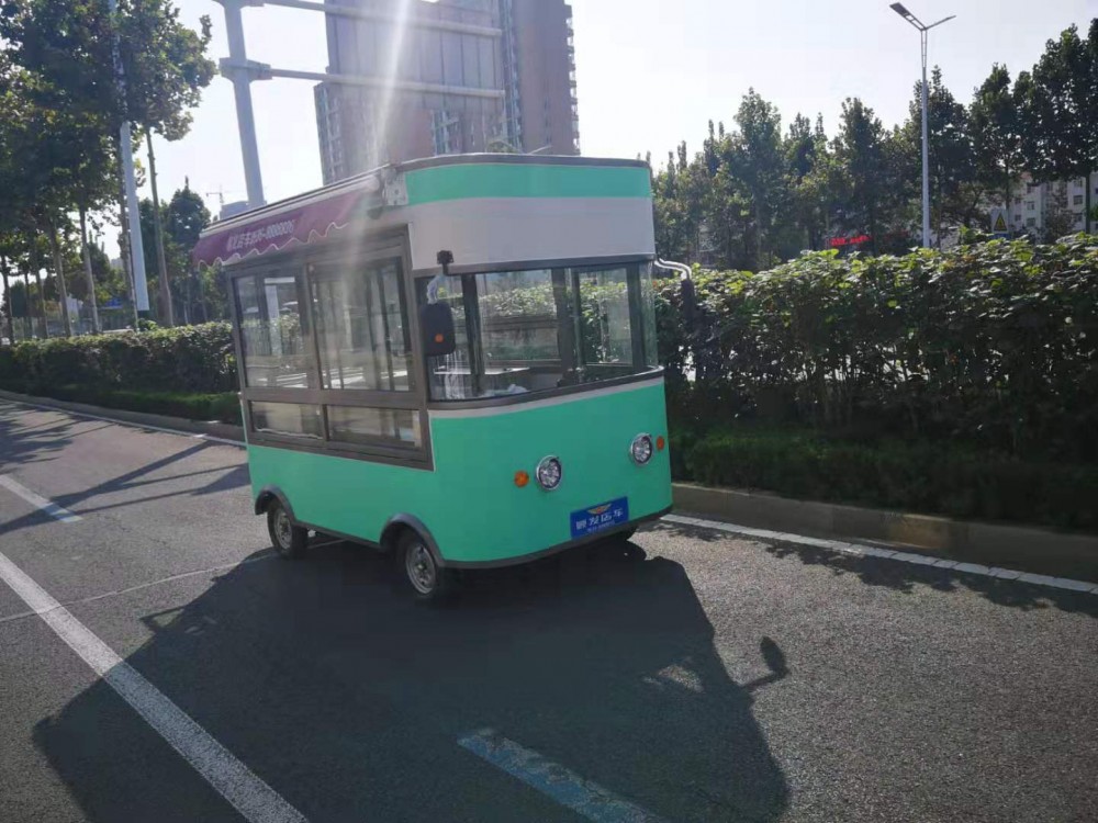 餐车小吃车四轮电动餐车美食车烧烤车快餐车鸡蛋灌饼车麻辣串餐车