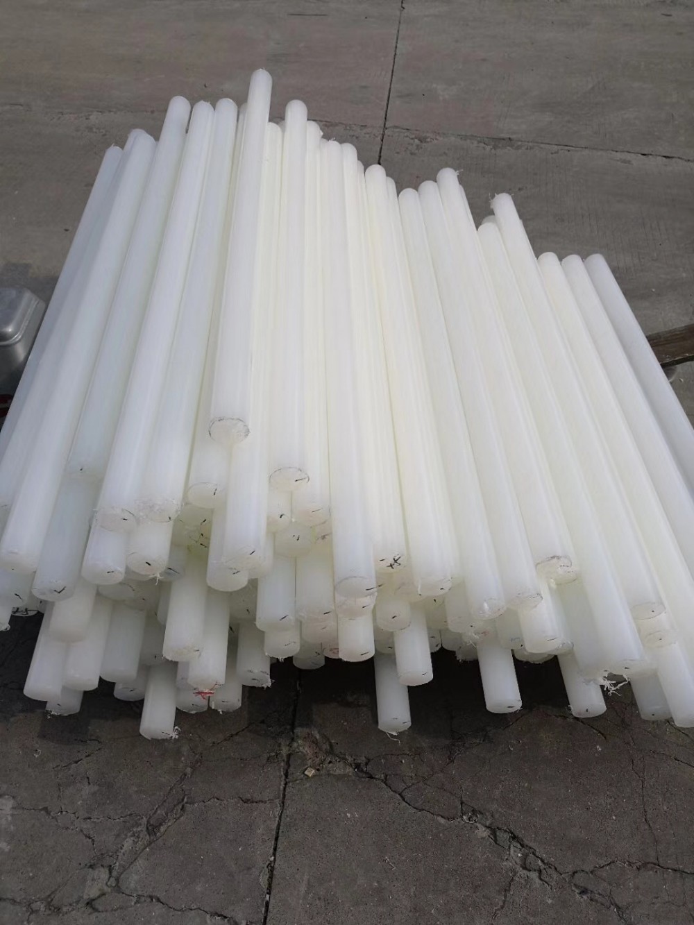 优质MC尼龙棒 塑料棒 PA66尼龙棒材 pa6尼龙棒 黑色耐磨棒直径4mm-500mm
