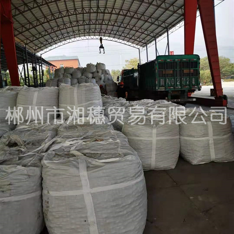 钢厂专用萤石球 萤石球生产报价 厂家直供萤石球 量大从优