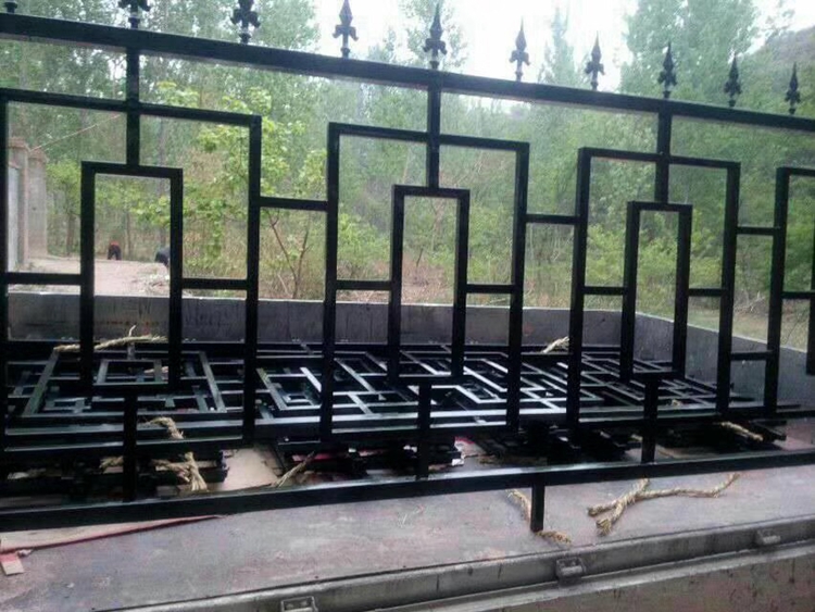 铁艺护栏