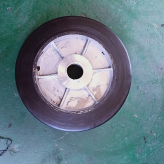 厂家加工定制耐磨橡胶包胶轮  铁芯包胶轮