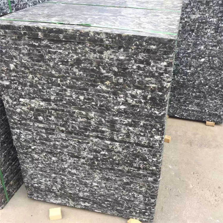 东诚批发直供空心砖托板 砖机纤维板 生产厂家国内高端品牌消费者信得过的好产品
