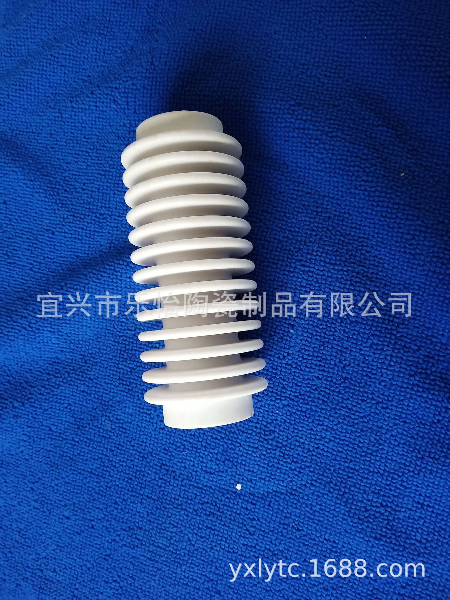 生产电器精密绝缘氧化铝陶瓷配件 批发工业纺织9599陶瓷结构件