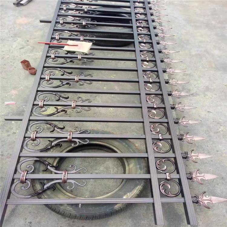 厂家直销铝艺护栏价格 铝艺栅栏价格