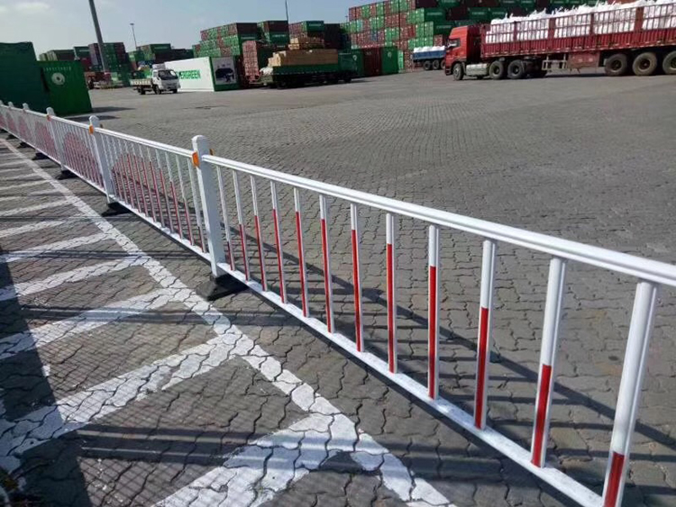 高速公路护栏板 道路隔离护栏 公路护栏网