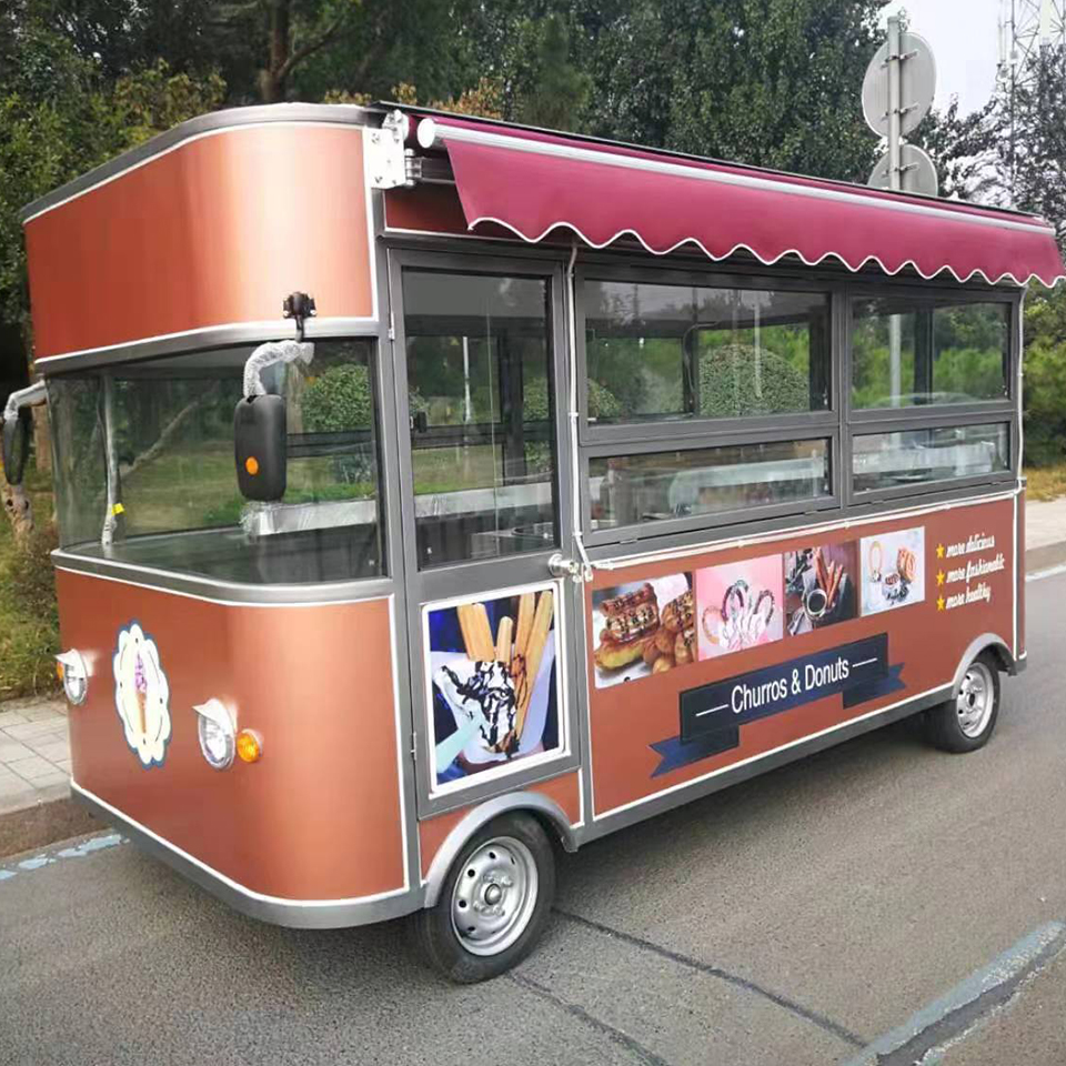 山东流动餐饮车厂家 电动四轮 多功能流动美食车