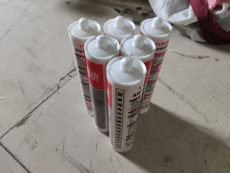 临朐 酸胶空瓶  透明胶硬质胶瓶 加工订制