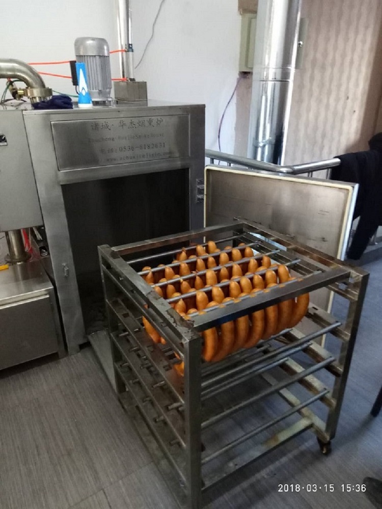 厂家销售香肠蒸煮烟熏烤炉  哈红肠加工炉子 50公斤红肠设备