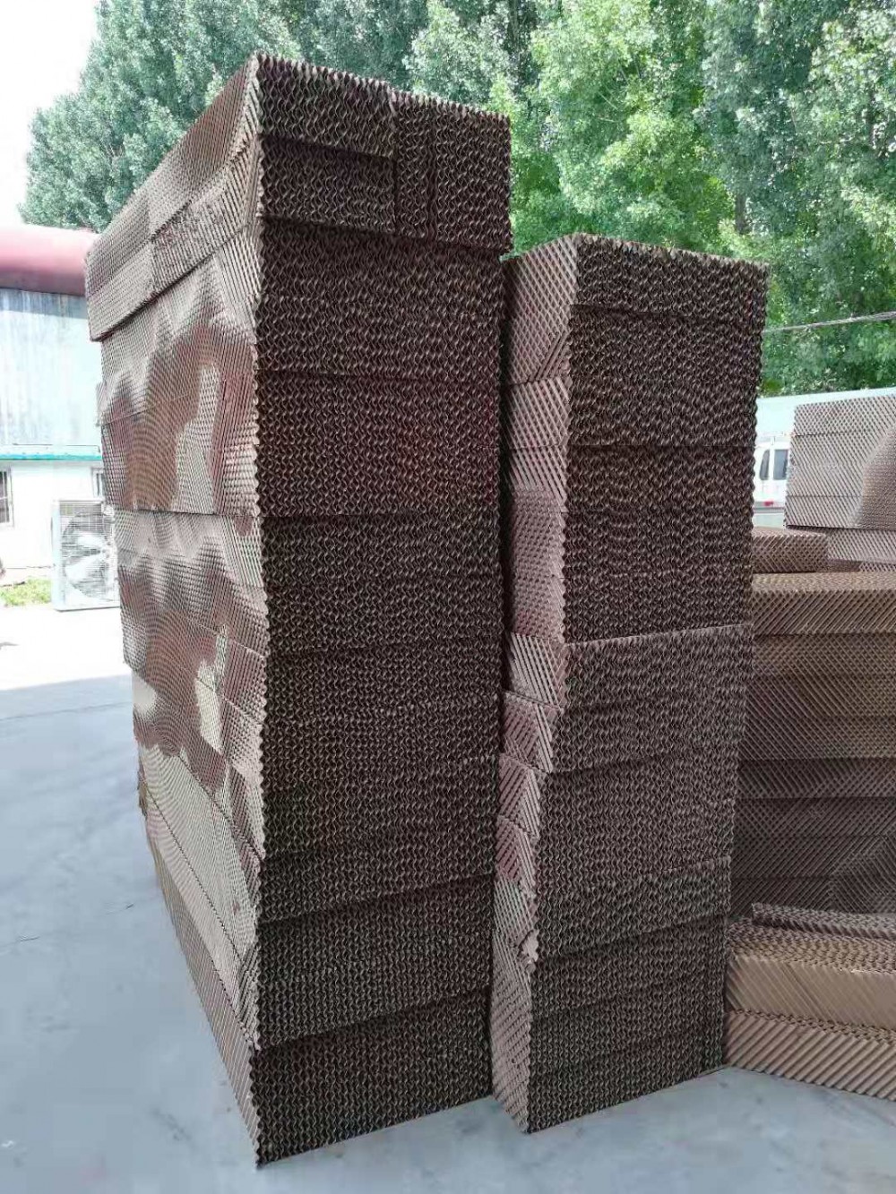 厂家直供降温水帘墙 蔬菜大棚降温水帘纸 温室花卉降温耐用水帘纸 蔬菜种苗大棚风机用水帘