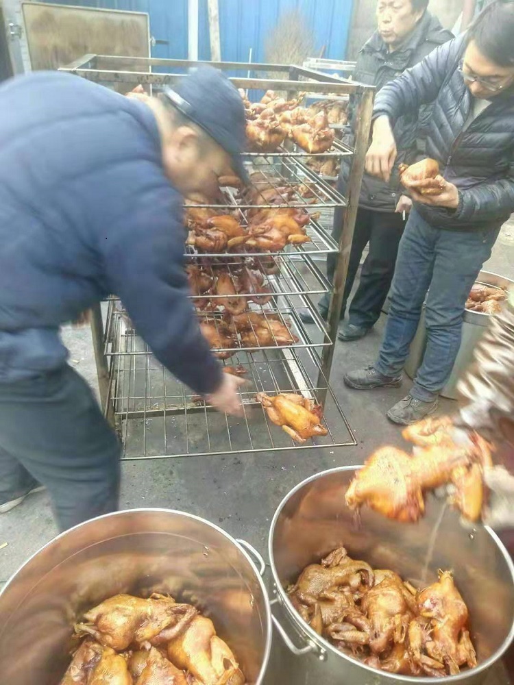 河北熏鸡烟熏炉  熏大鹅烟熏炉  豆腐干烟熏炉  红肠烟熏炉厂家