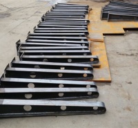 厂家加工钢梯  钢梯雨棚 花纹钢板  钢梁  钢梯工程