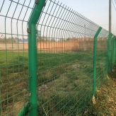 广州铁丝围栏网养殖围栏网养鸡围栏网厂家供应